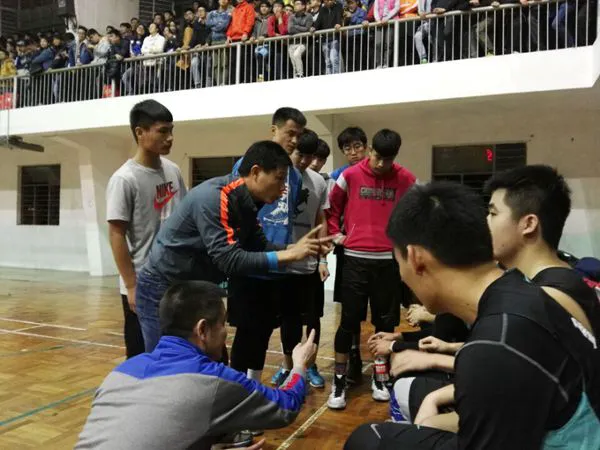 如何通过团队配合提高篮板成功率?_1